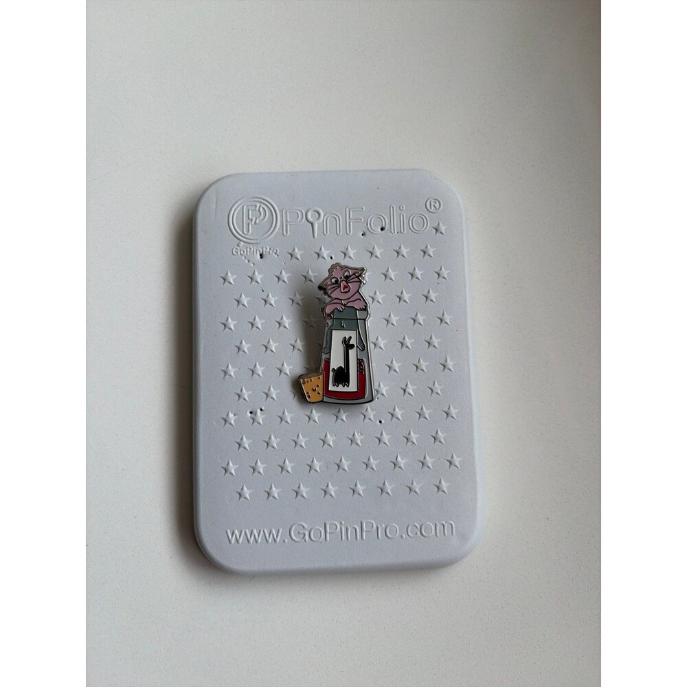 Yzma cat pin from the Disney Imaginative Icons Mystery Collection